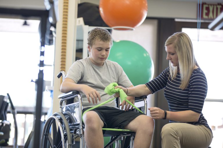 become a physical therapist assistant